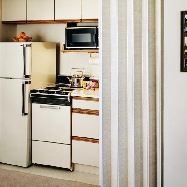 Residential Closet Doors Series 140 Space Management Products